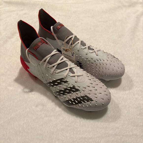 Brand New Adidas Predator Freak .1 Demonskin Soccer CleatsSize: 7